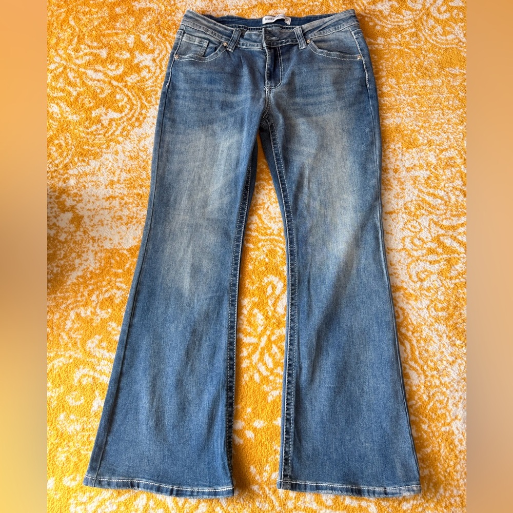 Stylish Blue Flare Women's Jeans
